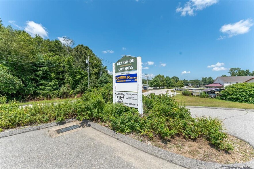 More Photos Of 20 Knollwood Dr, Canterbury Office For Sale