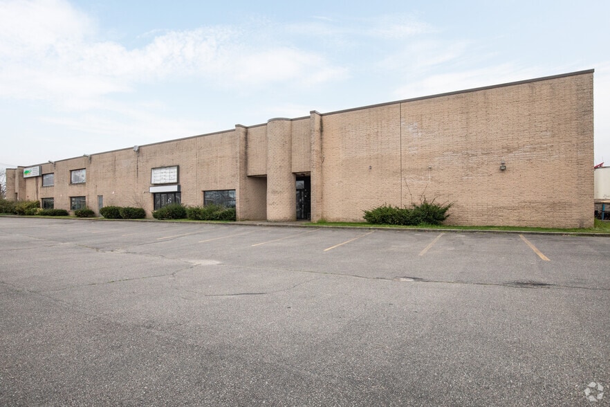 More Photos Of 3800 Veterans Memorial Hwy, Bohemia Showroom For Sale