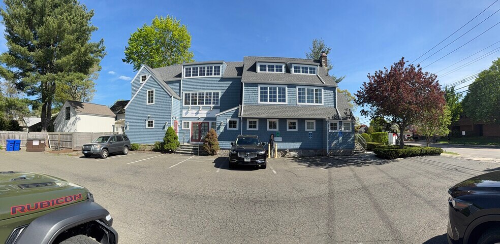 More Photos Of 95 Reef Rd, Fairfield General Retail For Lease