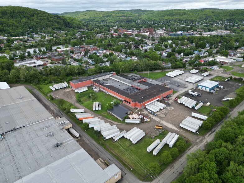 More Photos Of 304 Main Ave, Warren Warehouse For Sale