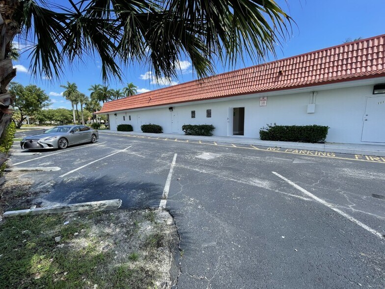 More Photos Of 201 N University Dr, Plantation Medical For Sale