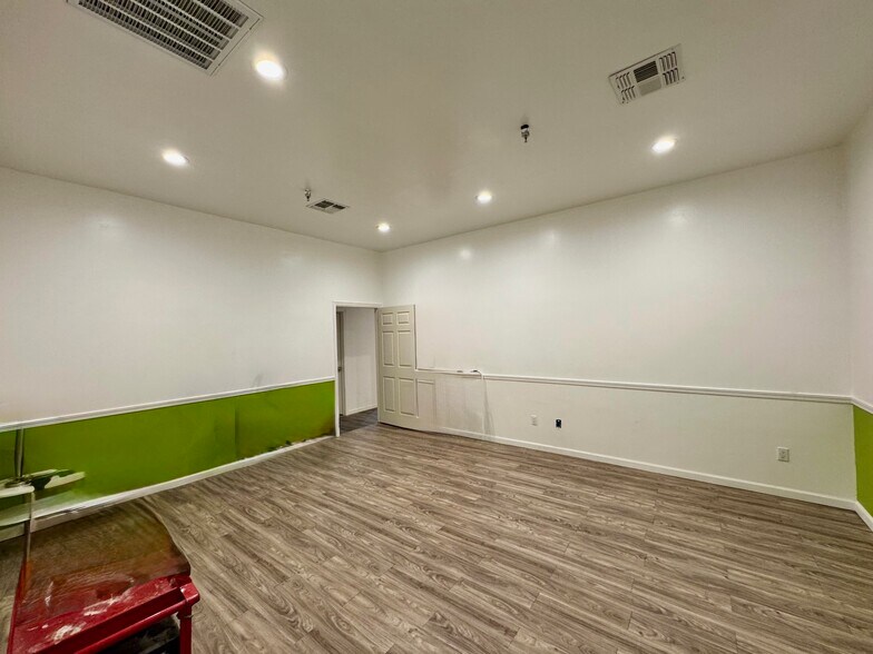 More Photos Of 424 Highway A 12, Grenada Truck Stop For Sale