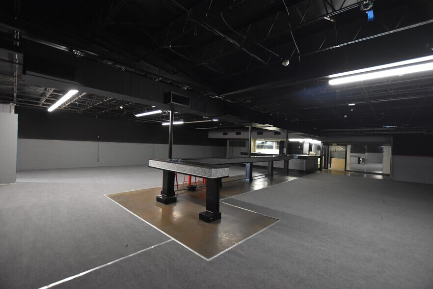 More Photos Of 921 Texas Ave, Texas City Service For Sale