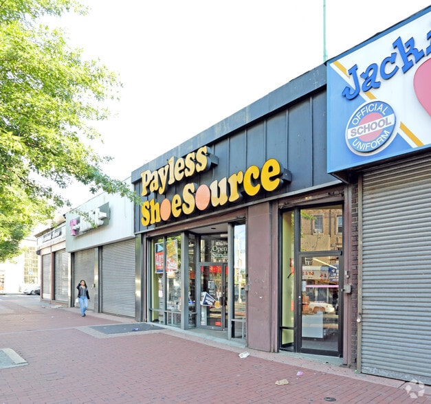 More Photos Of 14705 Jamaica Ave, Jamaica Storefront For Lease