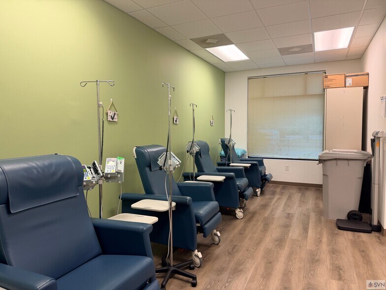 More Photos Of 1000 Towne Center Blvd, Pooler Medical For Lease