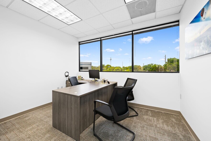 More Photos Of 3333 W Commercial Blvd, Fort Lauderdale Medical For Sale