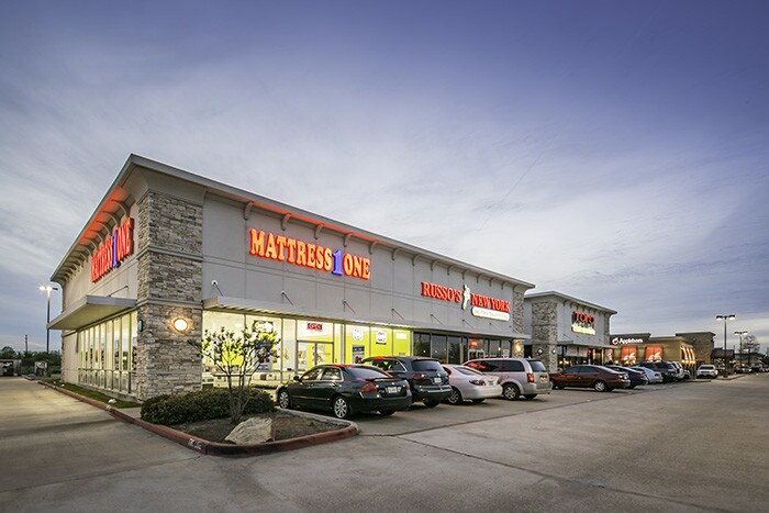 More Photos Of 19841-19865 US 290 Hwy, Houston Unknown For Lease