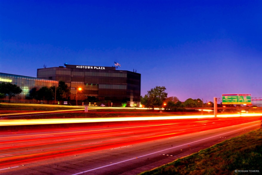 More Photos Of 5225 Katy Fwy, Houston Office For Lease