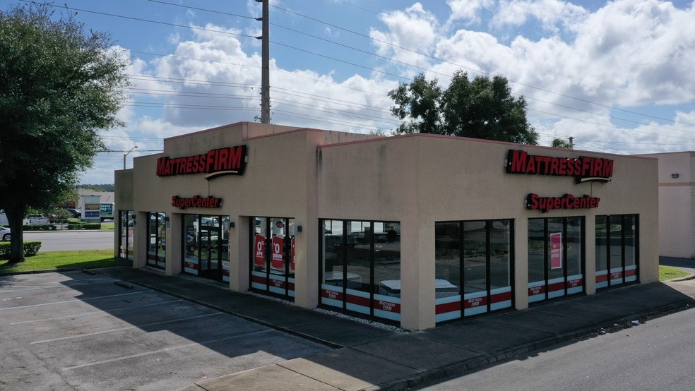 More Photos Of 2703 SW College Rd, Ocala Unknown For Lease