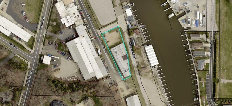 More Photos Of 521 Langley Ave, Saint Joseph Industrial For Sale