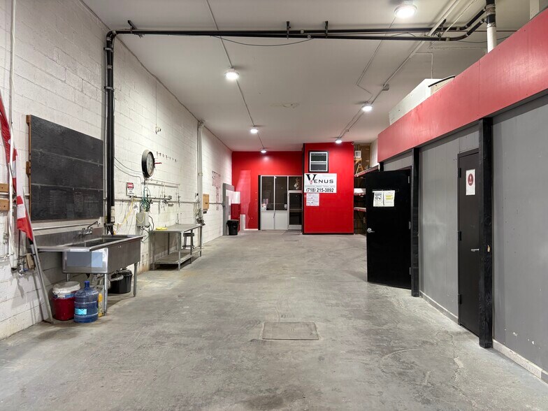 More Photos Of 159 21st St, Brooklyn Warehouse For Lease