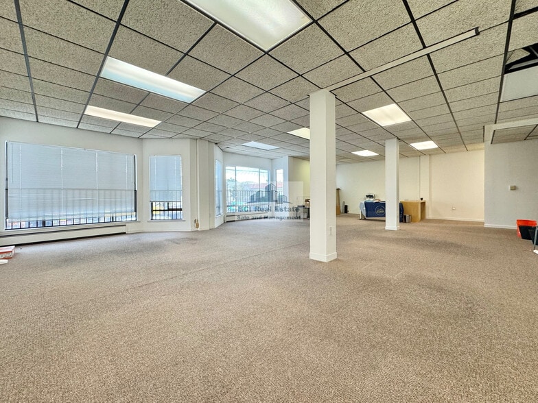 More Photos Of 2340-2380 Irving St, San Francisco Medical For Lease