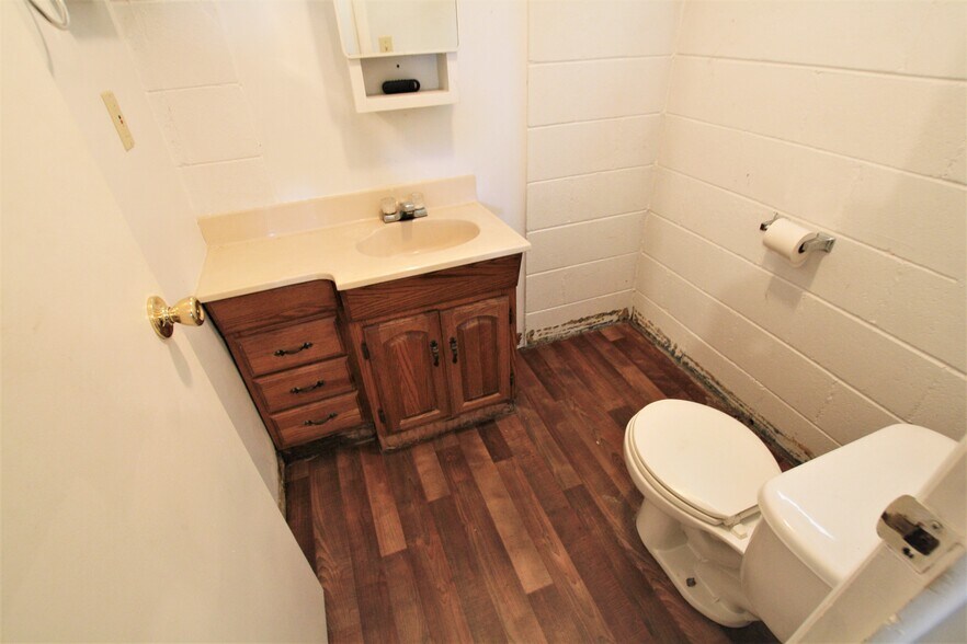 More Photos Of 5106 S Dundas Rd, Beaverton Trailer Camper Park For Sale