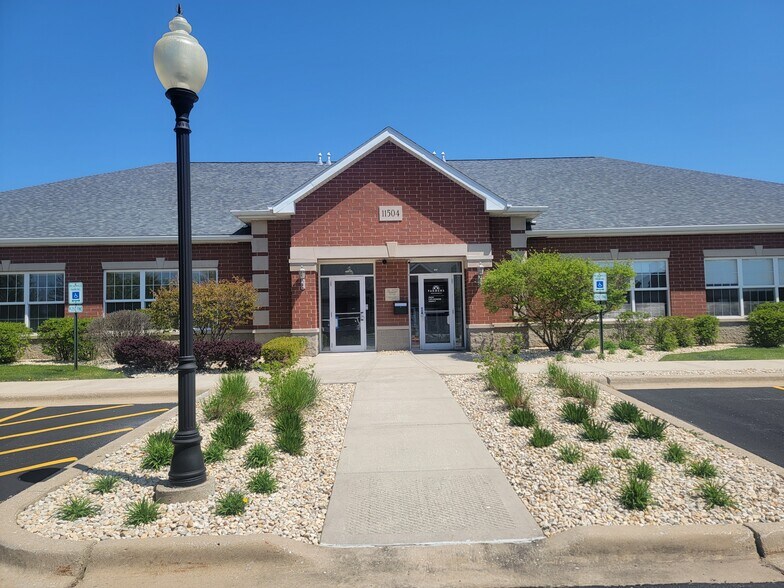 More Photos Of 11504 W 183rd St, Orland Park Medical For Sale