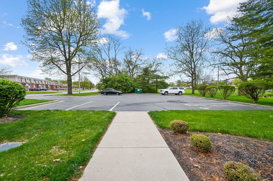 More Photos Of 1354 N Monroe Dr, Xenia Medical For Lease