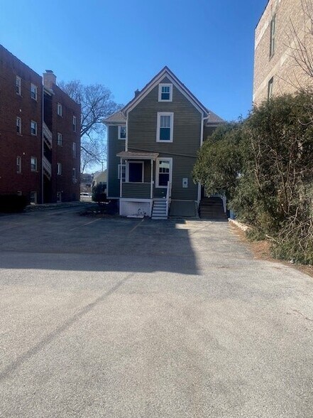 More Photos Of 5 S 6th Ave, La Grange Office For Sale