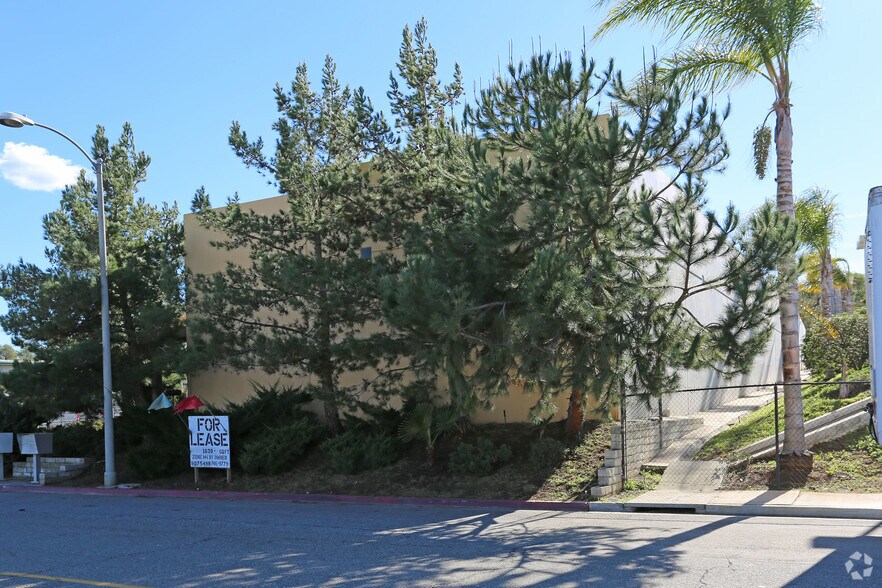 More Photos Of 1991 Don Lee Pl, Escondido Warehouse For Lease