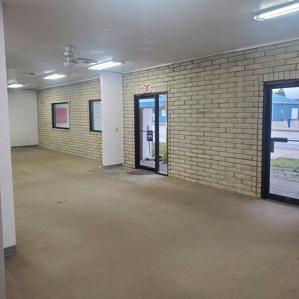 More Photos Of 317 S Union Ave, Newport Office For Lease