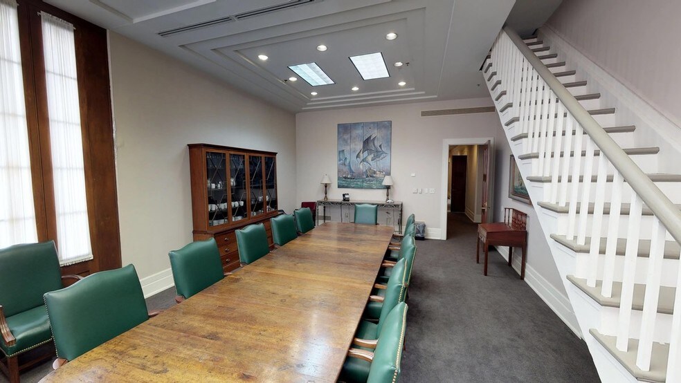 More Photos Of 700 Camp St, New Orleans Coworking Space