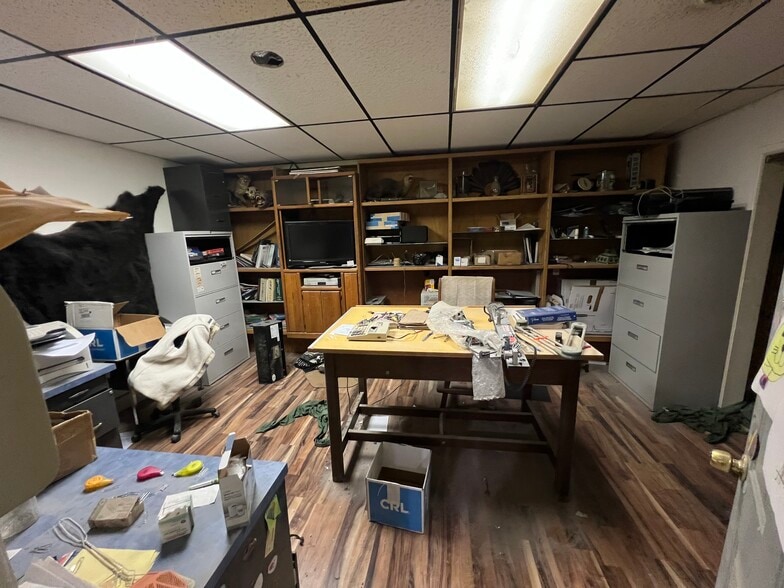 More Photos Of 19969 John R St, Detroit Freestanding For Sale