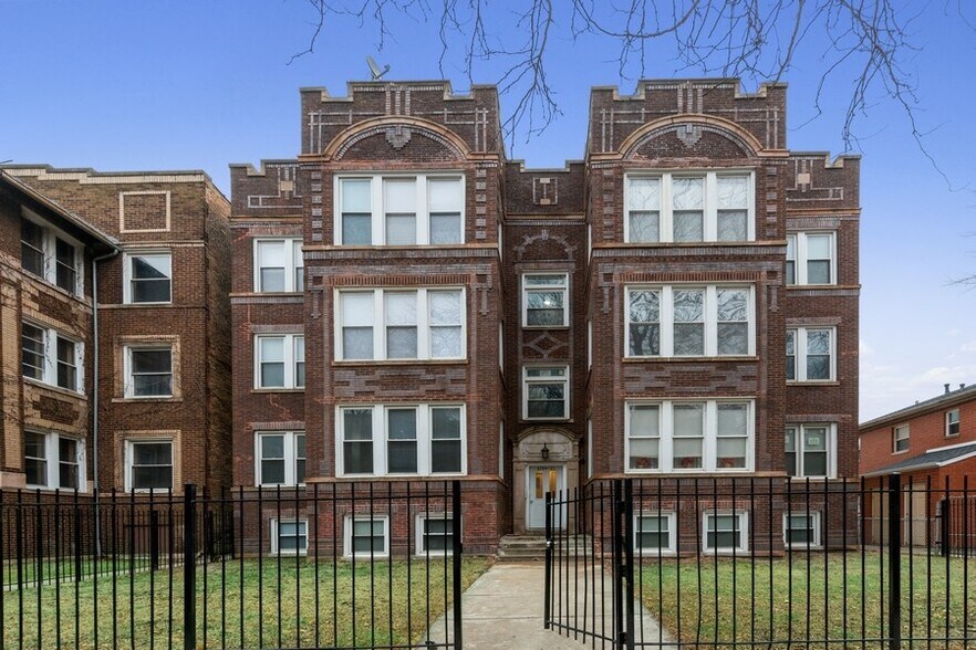 More Photos Of 6731 S Chappel Ave, Chicago Apartments For Sale