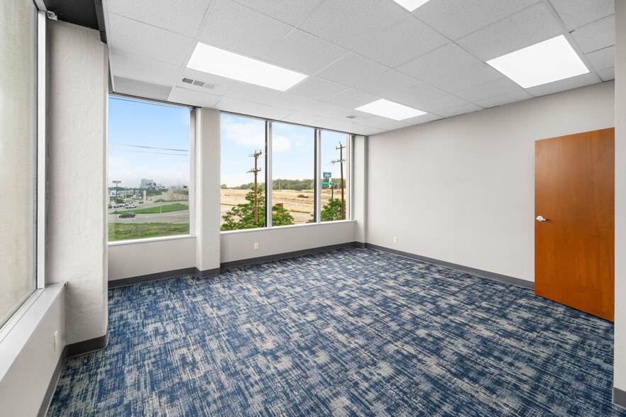 More Photos Of 1800 NE Loop 410, San Antonio Unknown For Lease