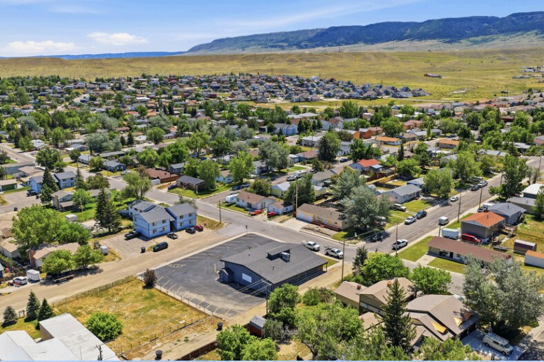 More Photos Of 730 E 21st St, Casper Flex For Sale