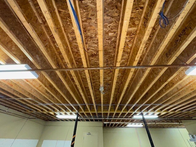 More Photos Of 640 N Fountain Ave, Springfield Freestanding For Sale