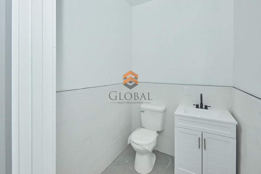 More Photos Of 2757 Fulton St, Brooklyn Land For Lease