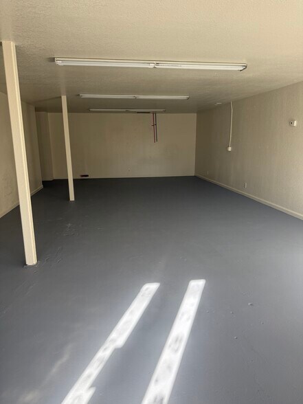 More Photos Of 2000 Auction Rd, Fallon General Retail For Lease