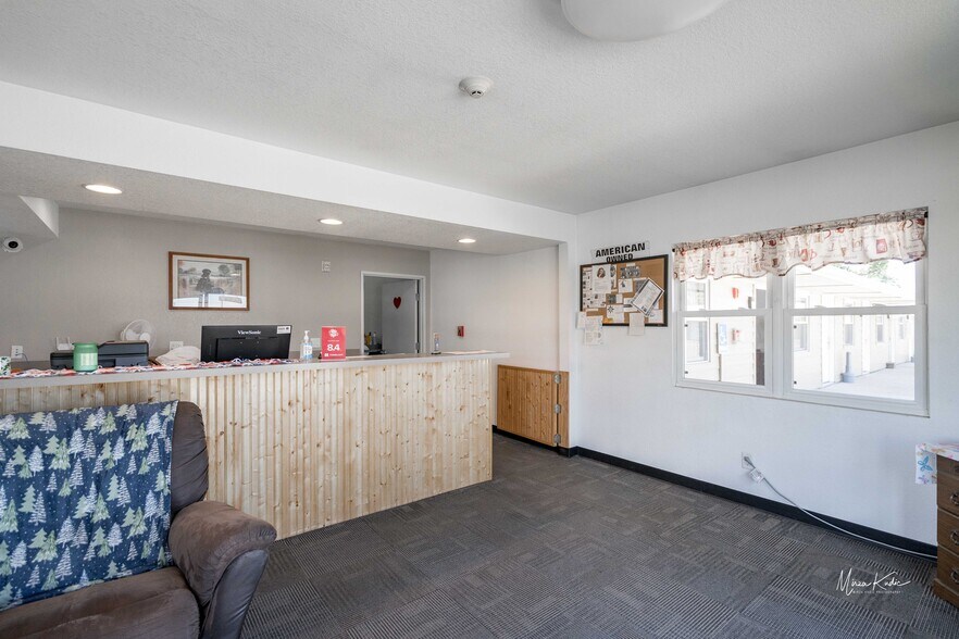 More Photos Of 203 SW 7th St, Stuart Hotel For Sale