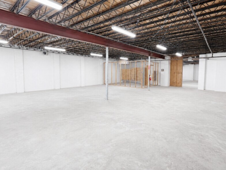 More Photos Of 460 N Black Horse Pike, Blackwood Light Distribution For Sale