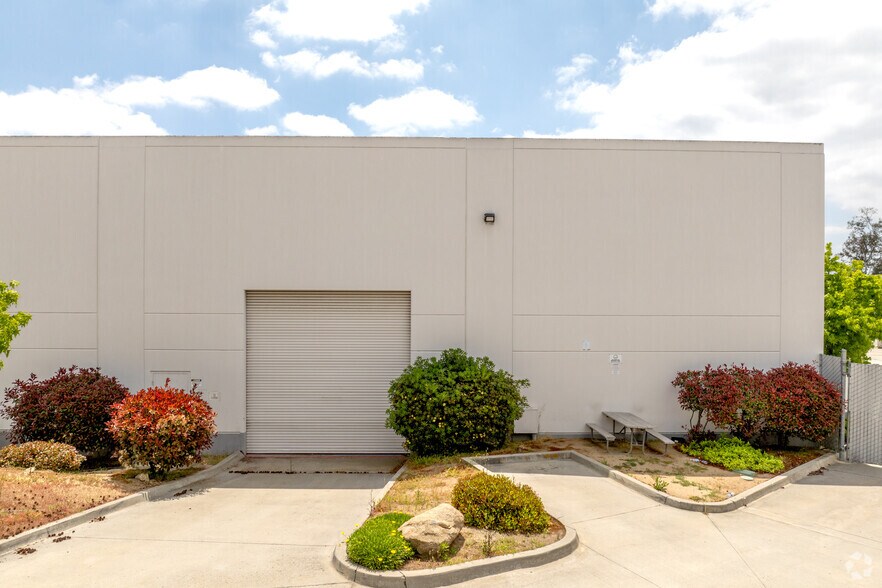 More Photos Of 2057 Aldergrove Ave, Escondido Manufacturing For Lease