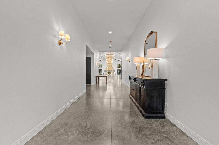 More Photos Of 6644 TX-61, Anahuac Theater Concert Hall For Sale