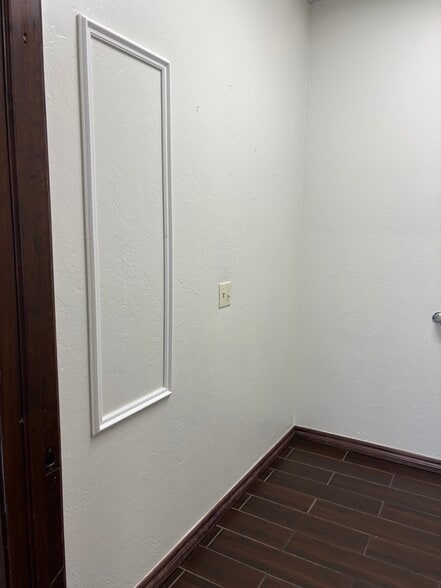 More Photos Of 16600-16622 N Western Ave, Edmond Unknown For Lease