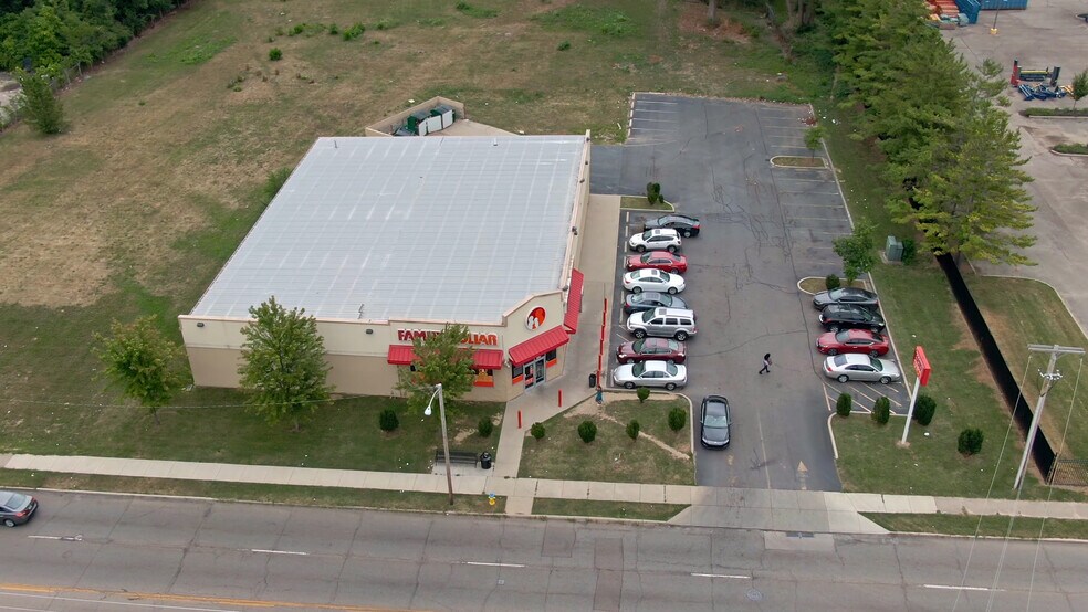 More Photos Of 1028 N Gettysburg Ave, Dayton Freestanding For Lease