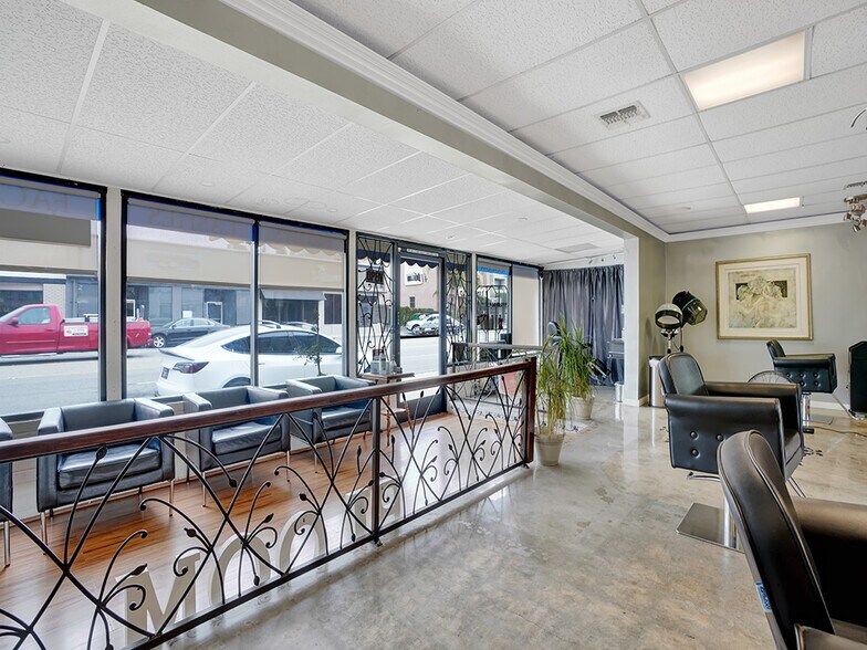 More Photos Of 4124-4126 E Anaheim St, Long Beach General Retail For Sale