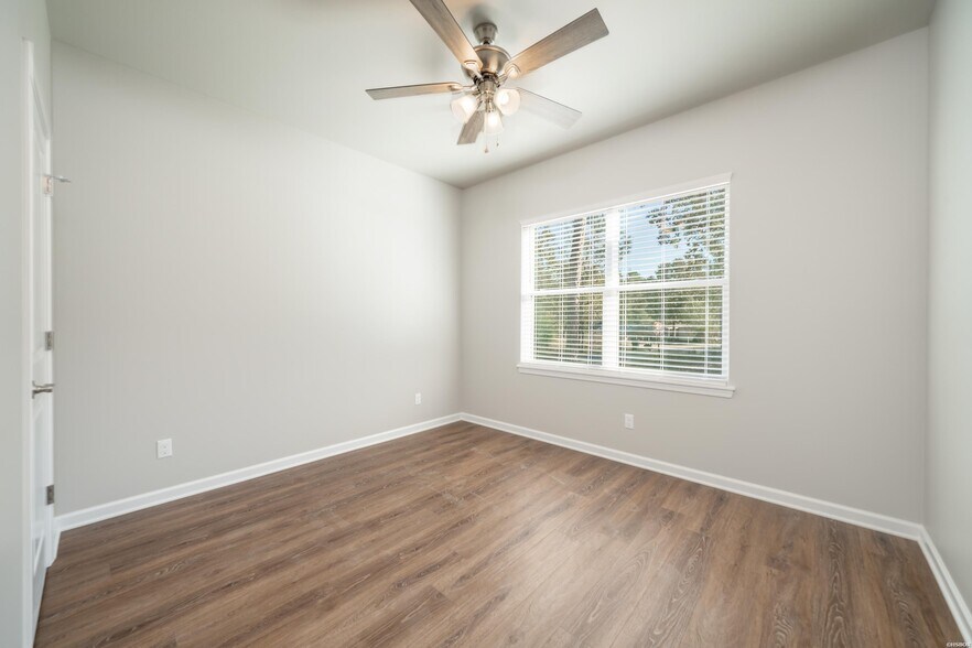 More Photos Of 102 & 106 Cheyenne St, Hot Springs National Park Apartments For Sale