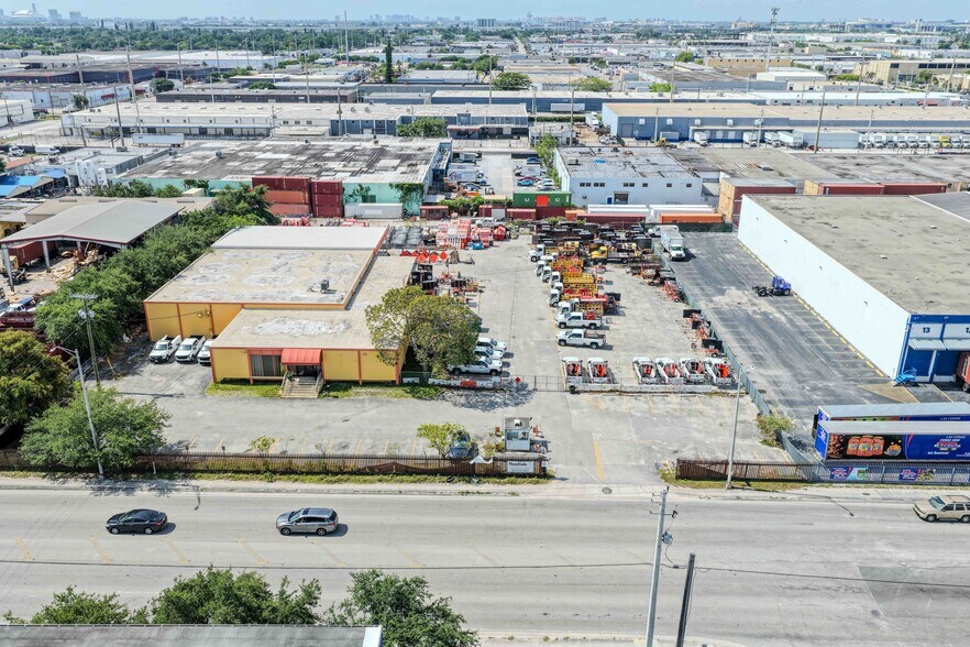 Primary Photo Of 3570 NW 62nd St, Miami Warehouse For Lease