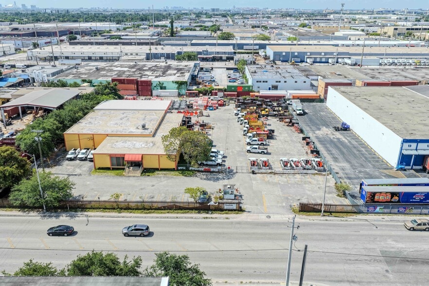 Primary Photo Of 3570 NW 62nd St, Miami Warehouse For Lease