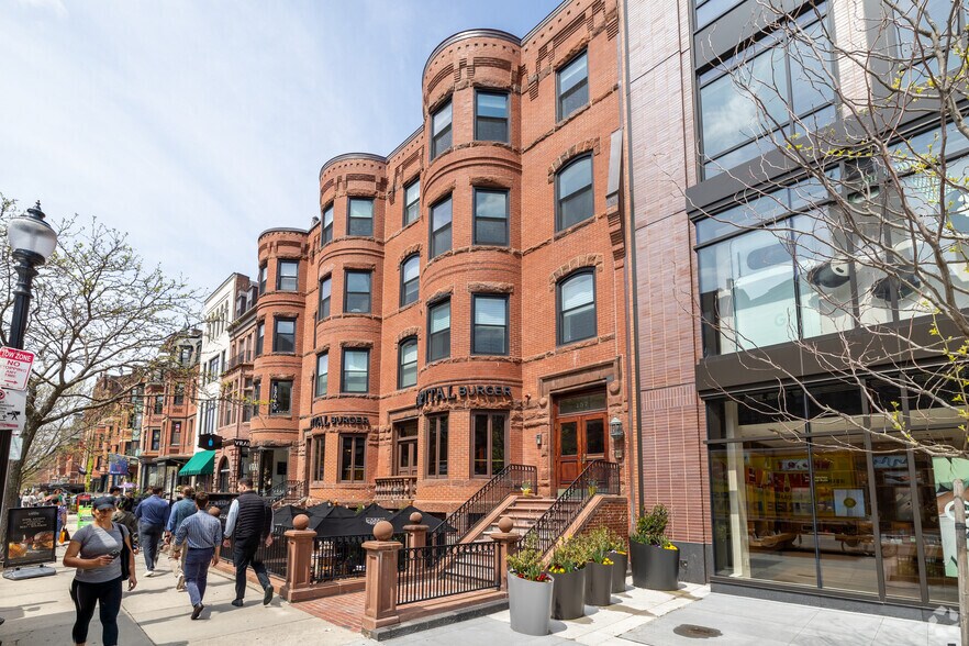 More Photos Of 157-159 Newbury St, Boston Apartments For Sale