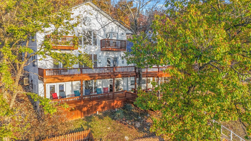 More Photos Of 1117 Dogwood Rd, Lake Ozark Multifamily For Sale