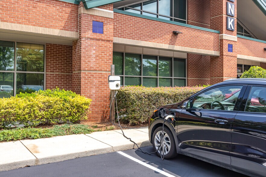 More Photos Of 6300-6310 Chapel Hill Rd, Raleigh Office For Sale