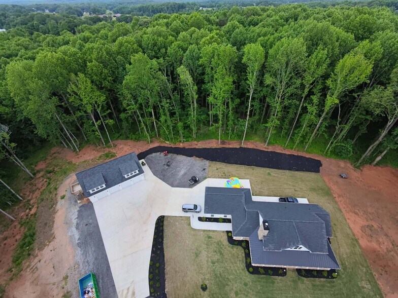 More Photos Of 3902 Belmont Hwy, Talmo Industrial For Sale