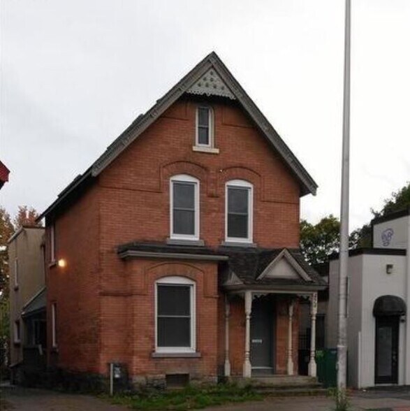 Primary Photo Of 474 Somerset St W, Ottawa Office For Sale