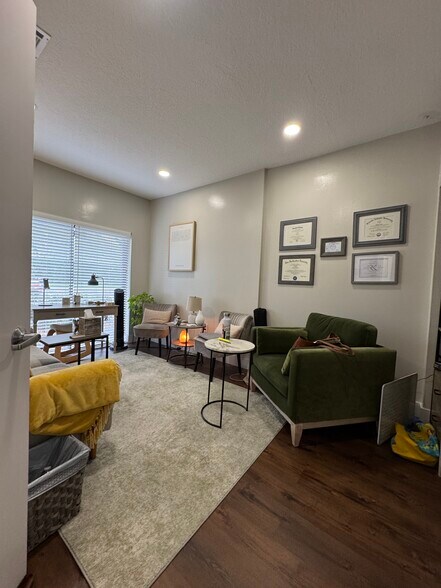 More Photos Of 9633 W Broward Blvd, Plantation Medical For Sale