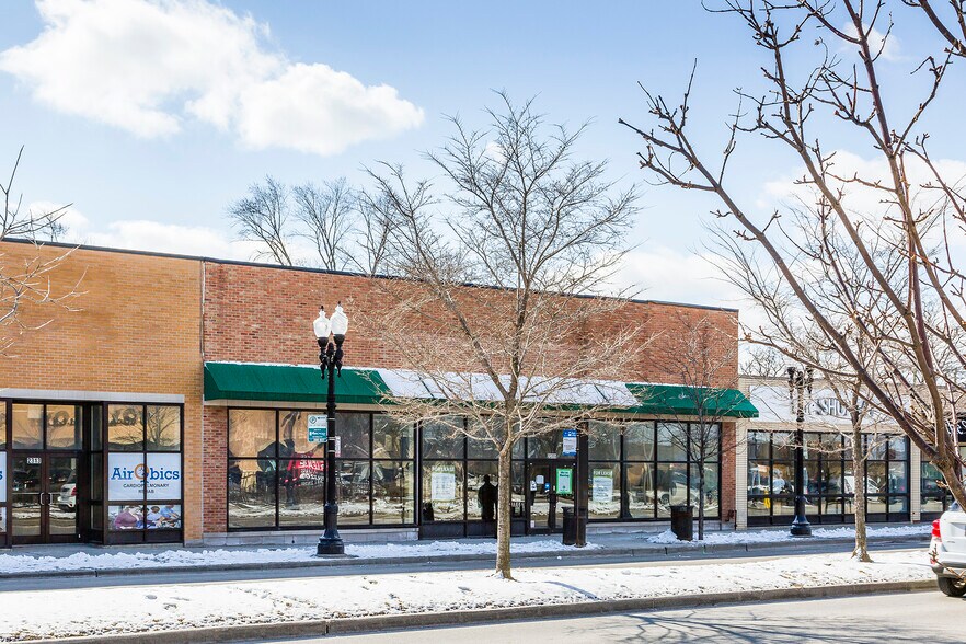 More Photos Of 2301-2323 W 95th St, Chicago Storefront For Lease