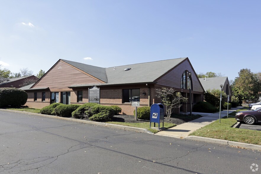 More Photos Of 402 Middletown Blvd, Langhorne Medical For Lease
