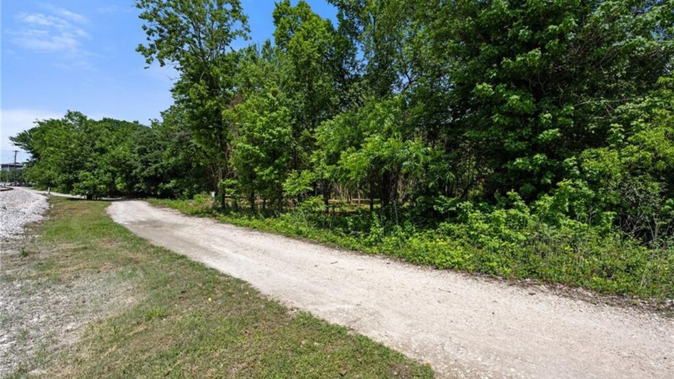 More Photos Of 2907 E Martin Luther King Jr Blvd, Austin Land For Sale