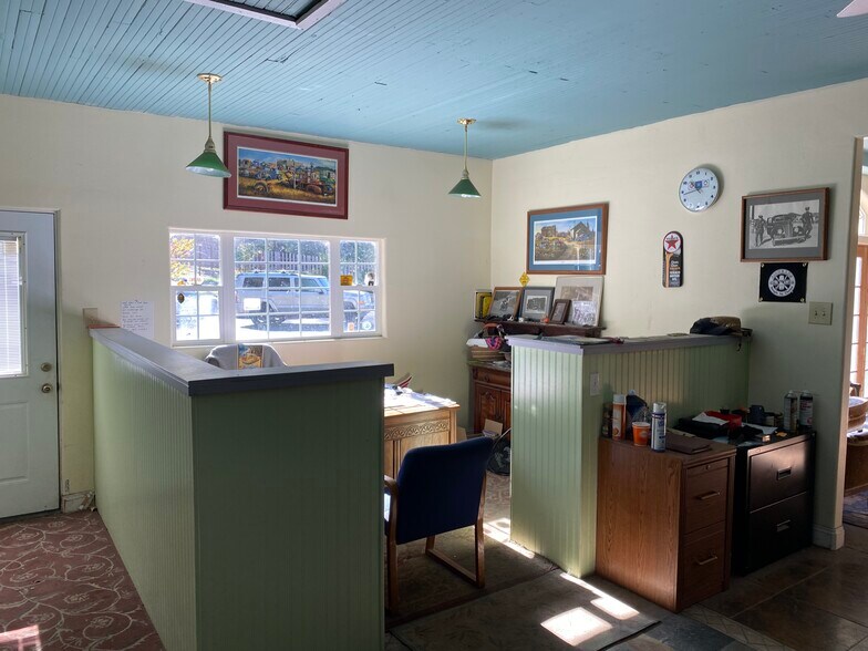 More Photos Of 4875 Black Oak Mine Rd, Garden Valley Auto Dealership For Sale